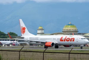 Kenapa Lion Air Pilih Strategi Harga Terjangkau dan Jangkauan Luas Ketimbang Layanan Premium