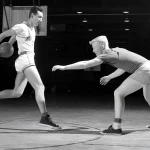 Datang Mengeluh dengan Kaki Sakit, Pemain Basket Ini Justru Diberi Pekerjaan oleh Converse dan Mengubah Sejarah Sepatu Dunia